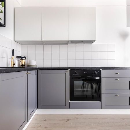 Spacious & Quiet Apt - Old Town & Kazimierz Krakow Luaran gambar