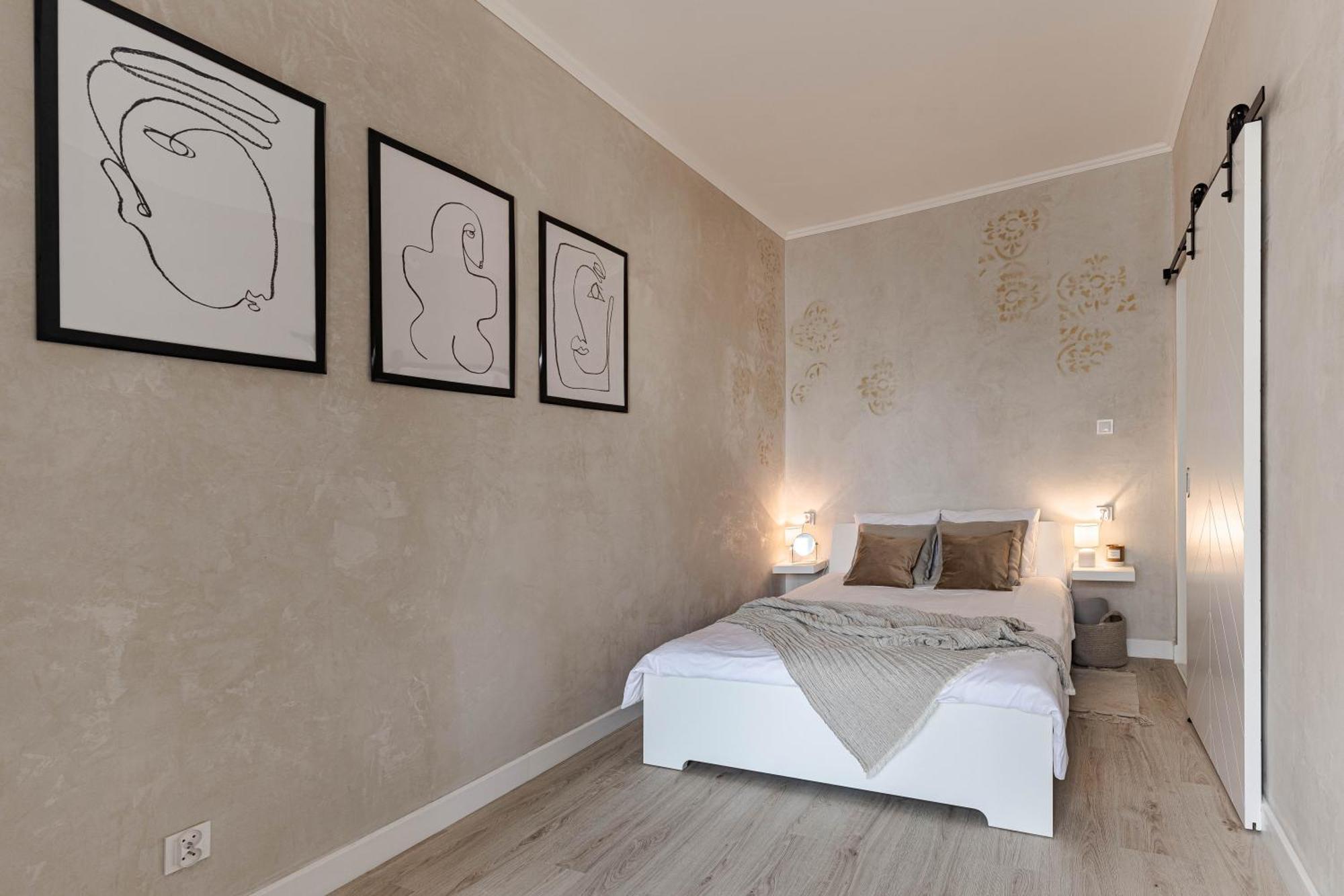 Spacious & Quiet Apt - Old Town & Kazimierz Krakow Luaran gambar